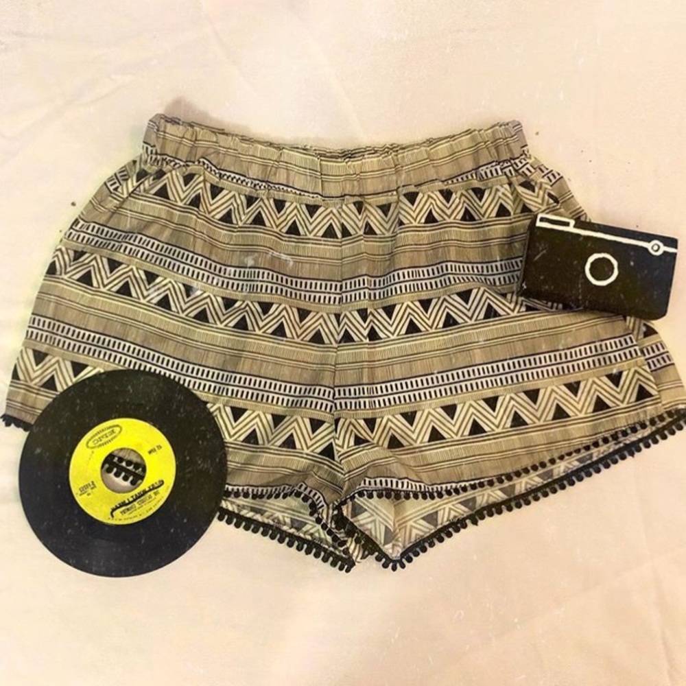 Silky, patterned shorts!